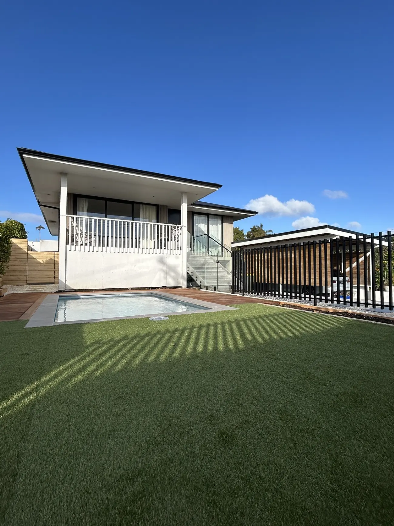 Pool and balcony by Professional Fitouts in Auckland