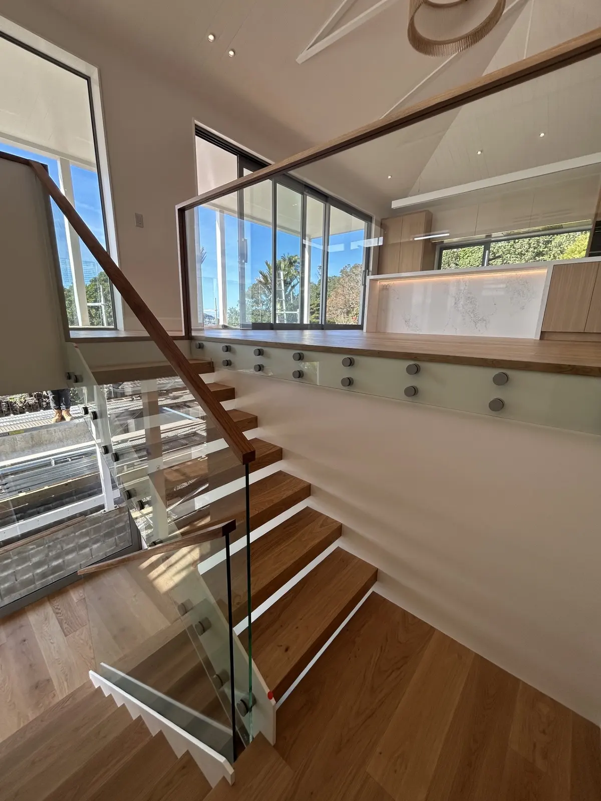 Floating stair balustrade by Professional Fitouts in Auckland